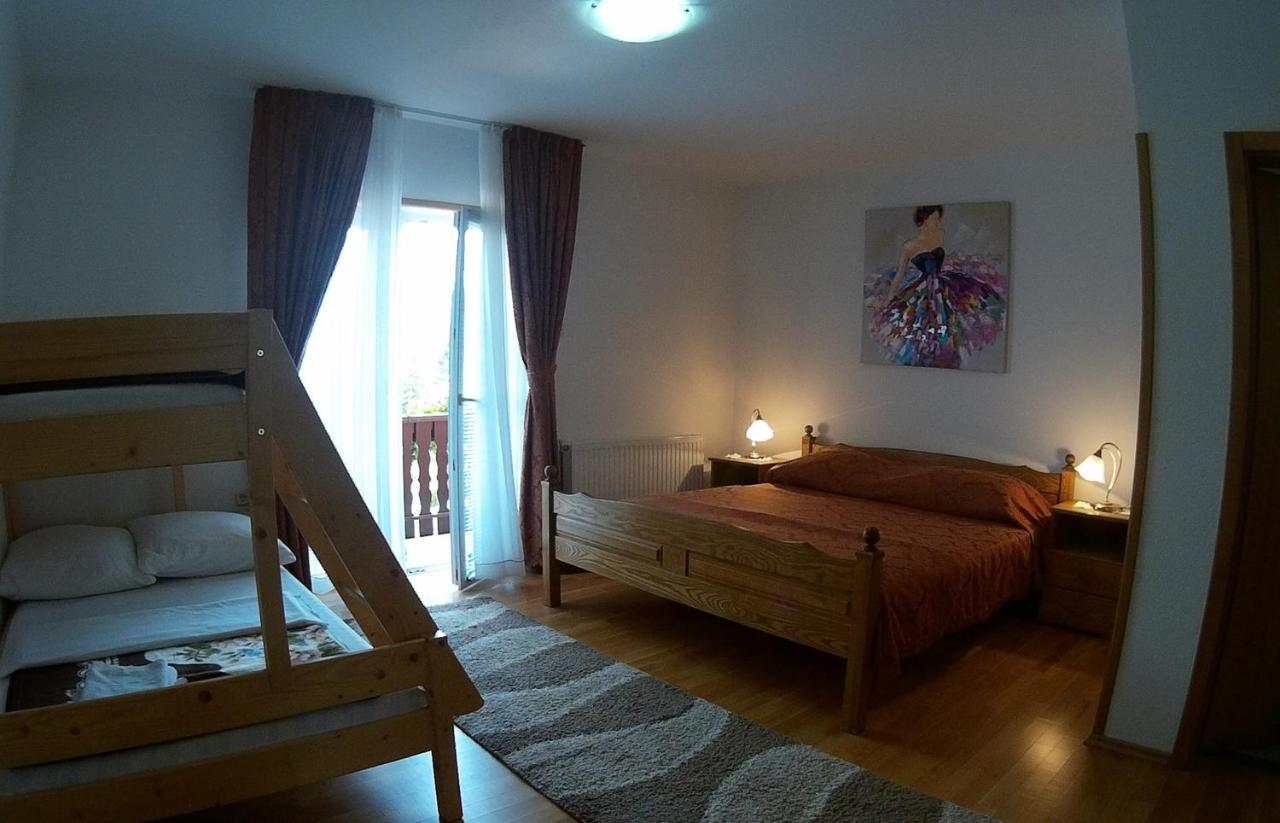 Plitvice Pension Perisic Korenica Exterior photo